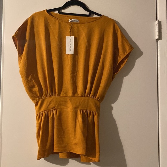 RIPLEY RADER Tops - Ripley Rader satin blouse